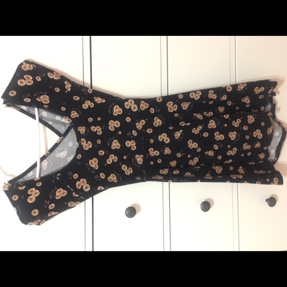 Backless flower dress